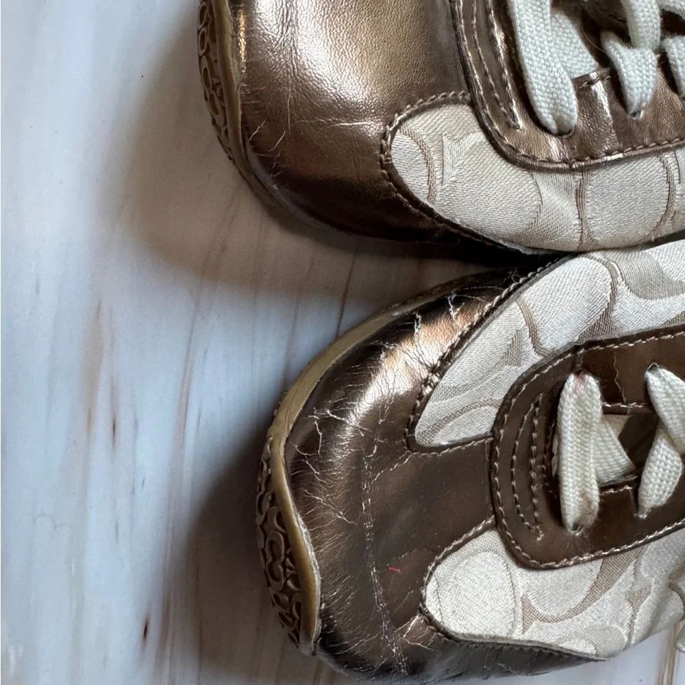 Coach Kinsley Signature Sneakers Metallic Gold Cream Shoes Women’s 7.5 Classic